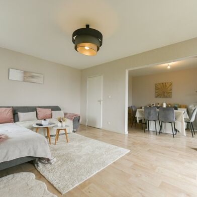 Appartement 4 pièces 148400 €