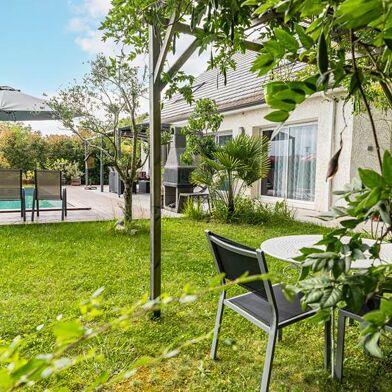 Maison 7 pièces 522900 €