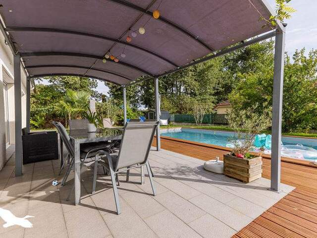 Contemporaine de 8 pièces principales — photo du bien