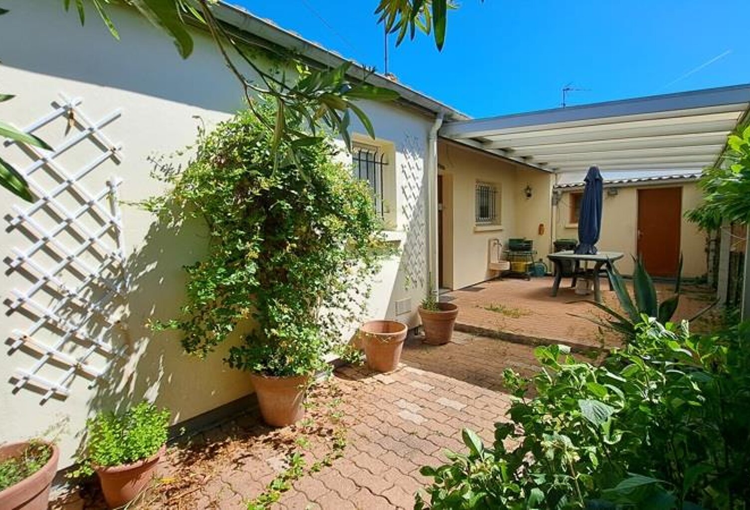 Vente maison 3 pièces 70 m² Saint-Seurin-sur-l'Isle (33660) — photo 1