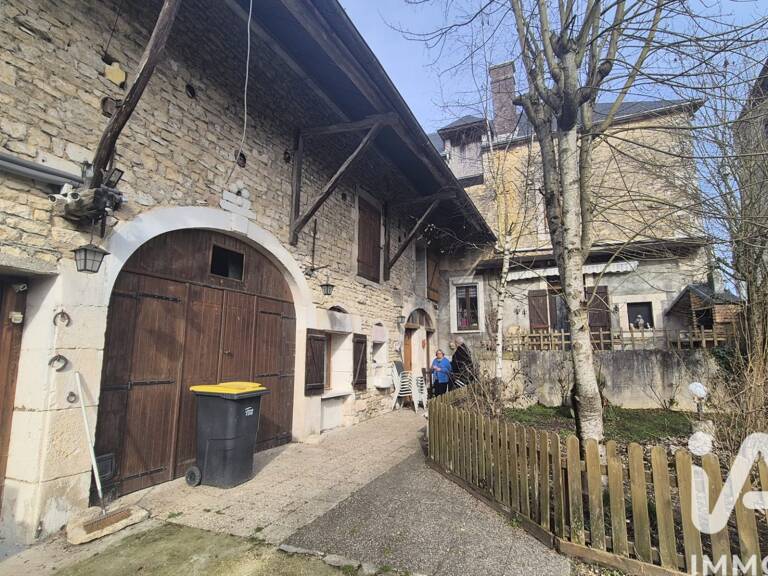 Vente Maison/villa 8 pièces — photo 1