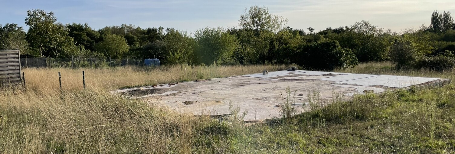 Terrain  738 m² à vendre à Saint-Ciers-sur-Gironde (33820)