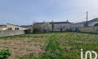 Terrain  710 m² à vendre à Douzat (16290)