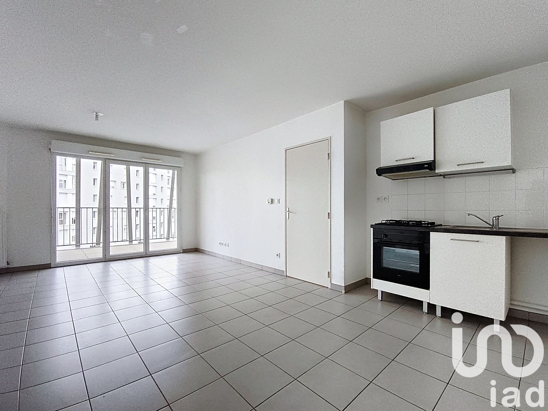 Vente Appartement 3 pièces - Photo 2