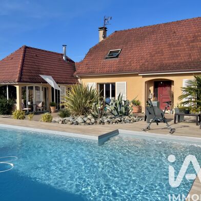 Maison 7 pièces 564900 €