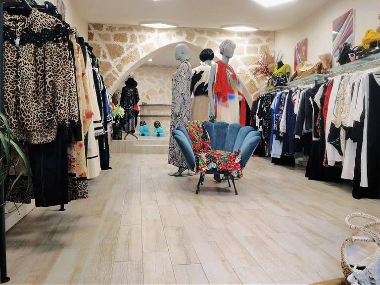 Vente Boutique/Local commercial 110 m&sup2; — photo 1