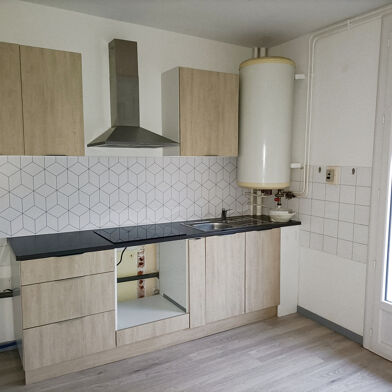 Appartement 3 pièces 640 €