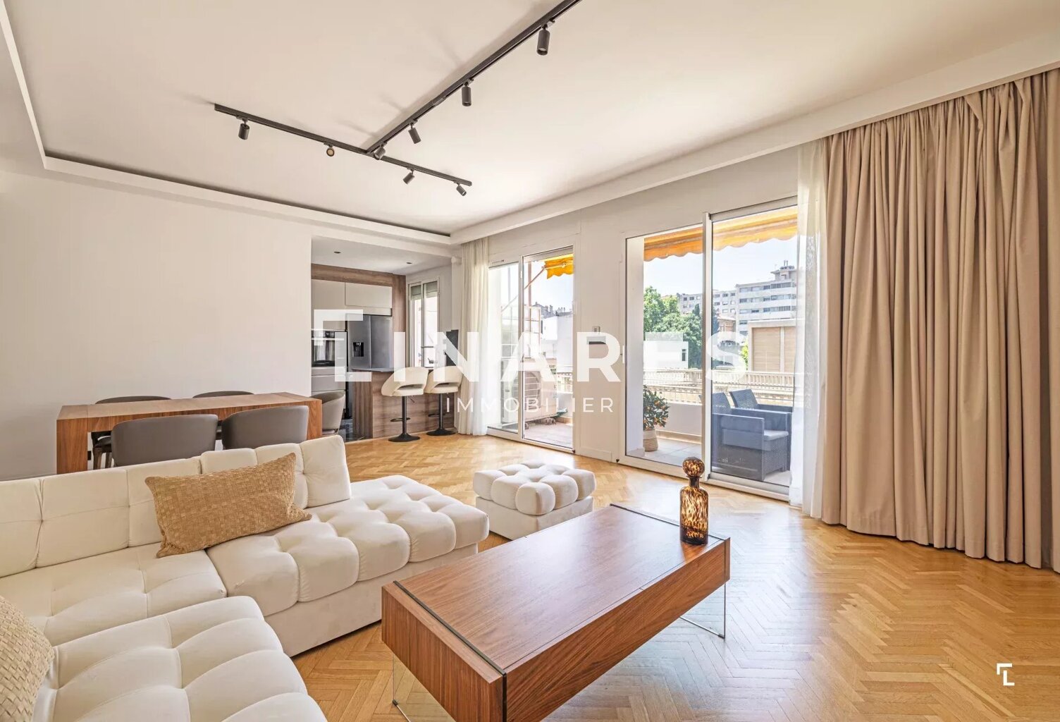 MERMOZ SIGNATURE – Appartement T3 de 108m2 + Terrasse - Carré d' — photo 1