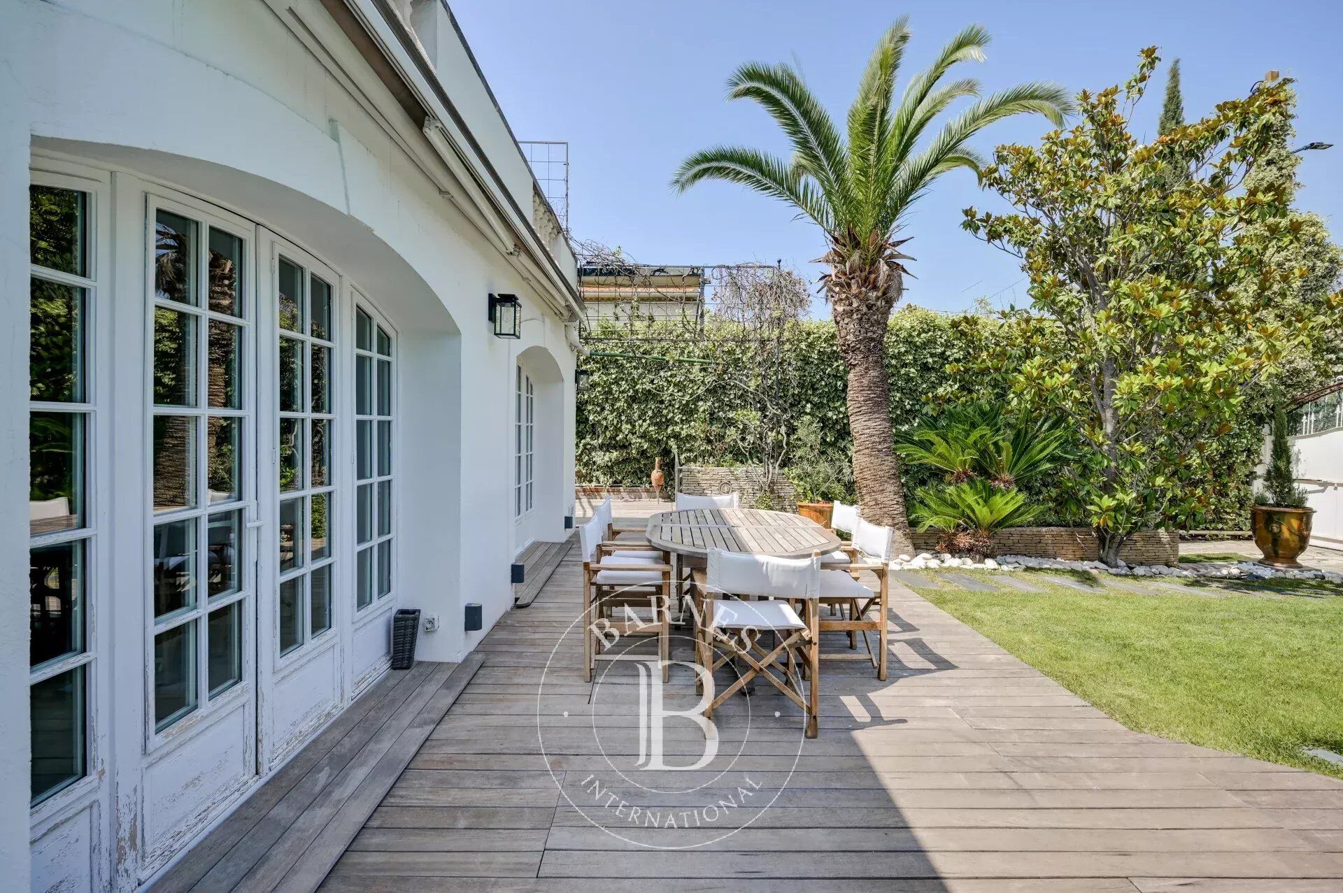 Villa / Maison  T8 à vendre Aix-en-Provence 13100