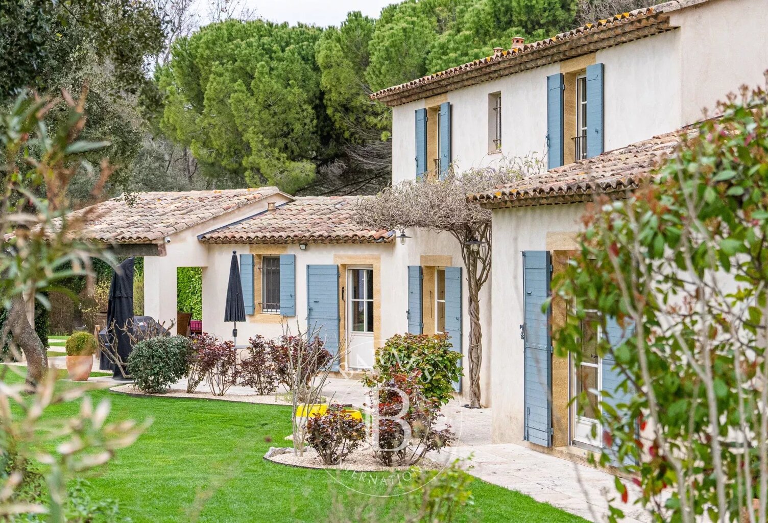 Proche d’Aix-en-Provence – Bastide d’Exception avec Piscine et 5 — photo 1
