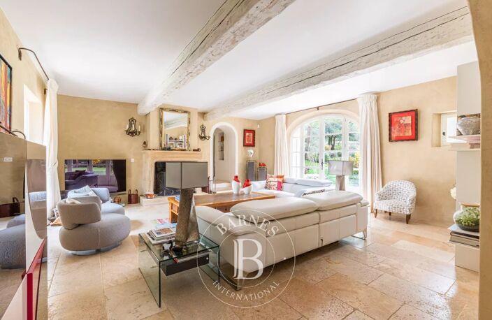 Proche d’Aix-en-Provence – Bastide d’Exception avec Piscine et 5 — photo 4