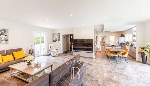 Villa / Maison 10 pièces  à vendre Aix-en-Provence 13100