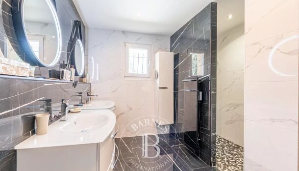 Villa / Maison 10 pièces  à vendre Aix-en-Provence 13100