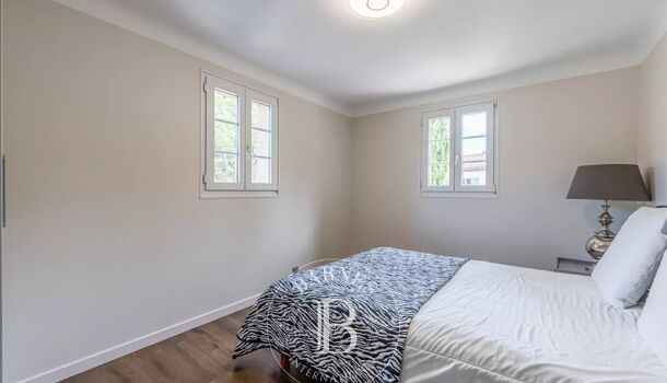 Villa / Maison 10 pièces  à vendre Aix-en-Provence 13100