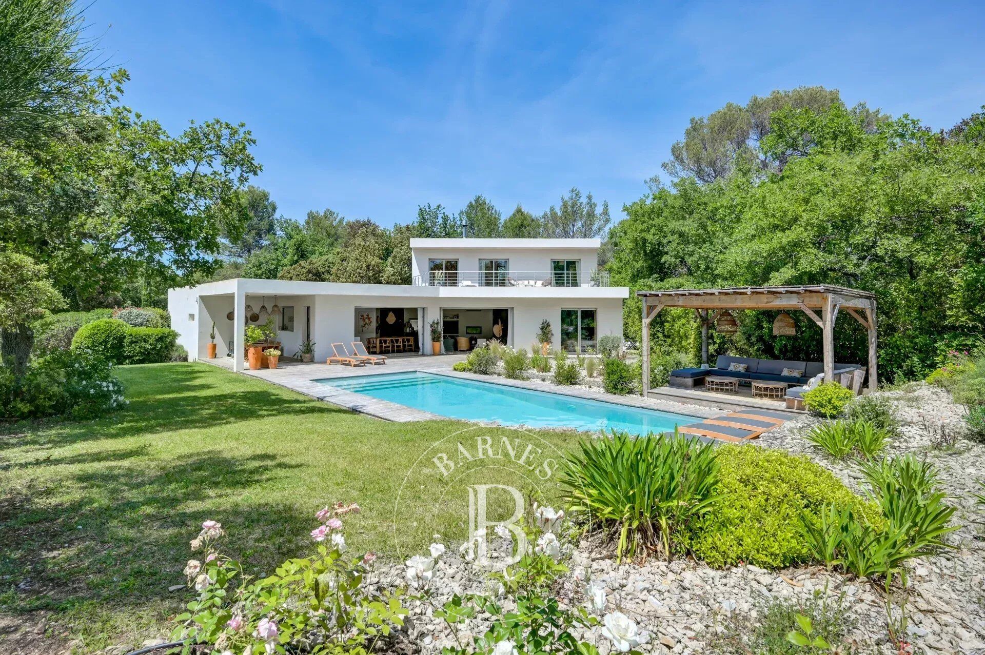 Villa / Maison  T9 à vendre Aix-en-Provence 13100