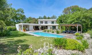 Maison 9 Pièces 240 m² à vendre à Aix-en-Provence (13100)