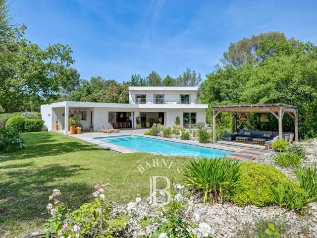 Aix-en-Provence – Villa d’Architecte – 5 Chambres – Studio – Cal — photo du bien