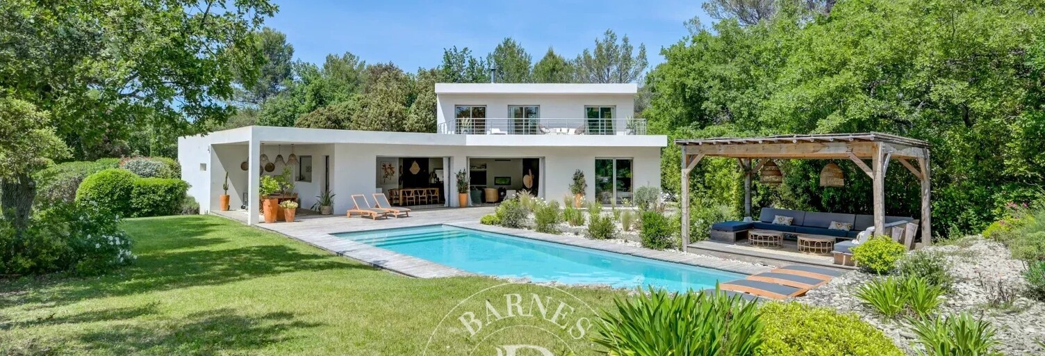 Maison 9 Pièces 240 m² à vendre à Aix-en-Provence (13100)