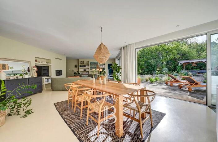 Aix-en-Provence – Villa d’Architecte – 5 Chambres – Studio – Cal — photo 3