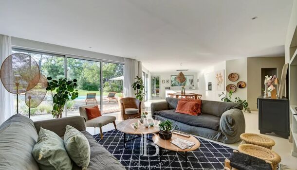 Villa / Maison 9 pièces  à vendre Aix-en-Provence 13100