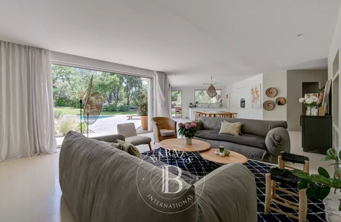 Aix-en-Provence – Villa d’Architecte – 5 Chambres – Studio – Cal — photo 5