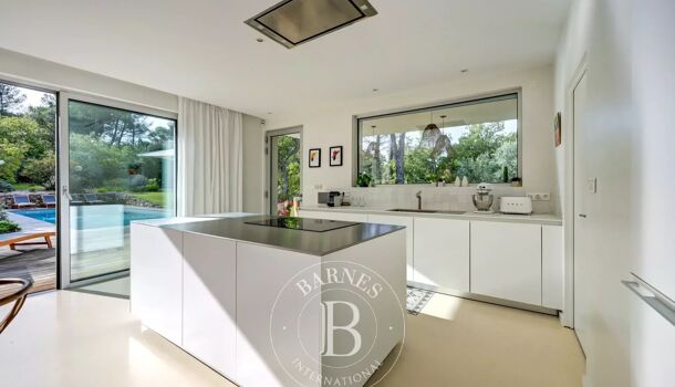 Villa / Maison 9 pièces  à vendre Aix-en-Provence 13100