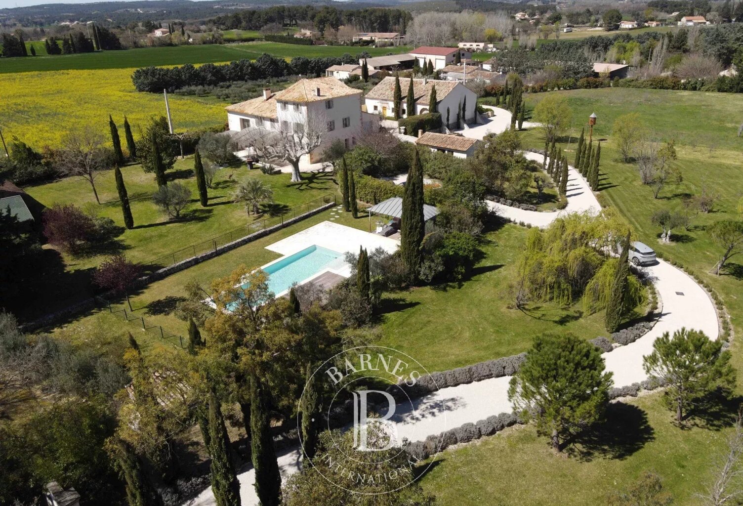 AIX EN PROVENCE - DOMAINE XVIII EME 650M2 - 14 CHAMBRES – PISCIN — photo 1