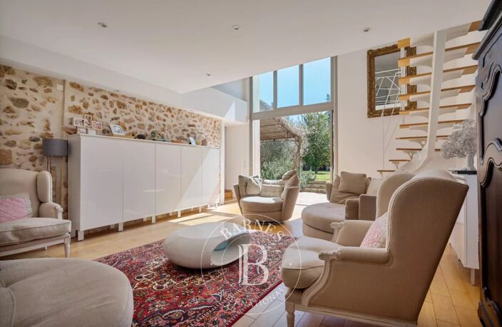 AIX EN PROVENCE - DOMAINE XVIII EME 650M2 - 14 CHAMBRES – PISCIN — photo 3