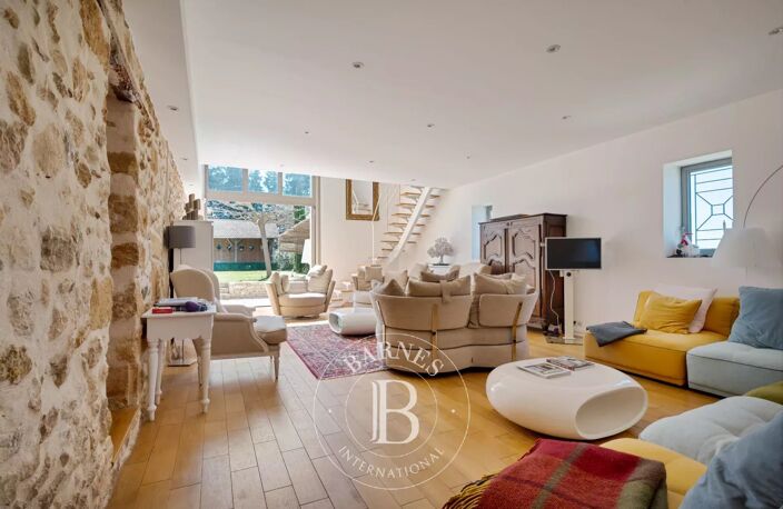AIX EN PROVENCE - DOMAINE XVIII EME 650M2 - 14 CHAMBRES – PISCIN — photo 4