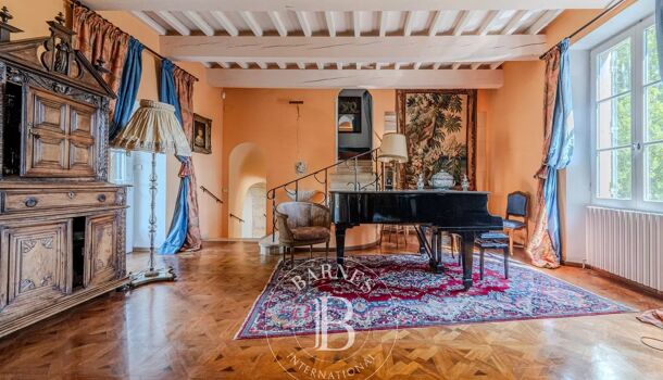 Villa / Maison 15 pièces  à vendre Aix-en-Provence 13100