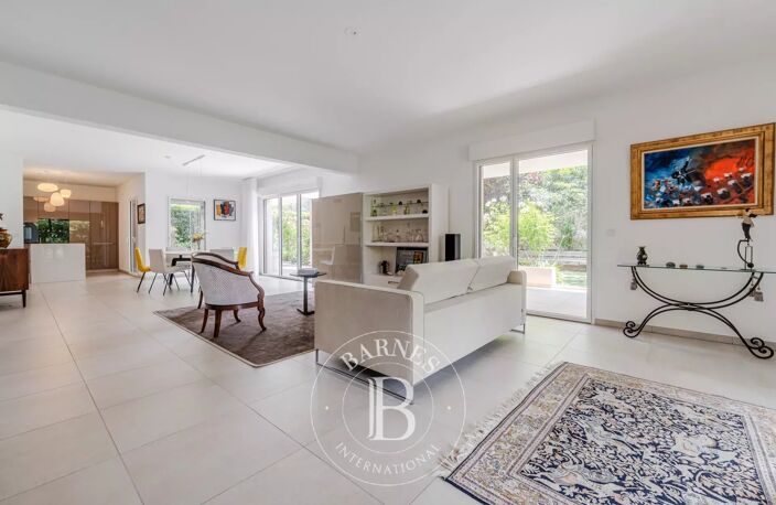 AIX-EN-PROVENCE - APPARTEMENT 142M² - JARDIN 273 M² - GARAGE DOU — photo 2