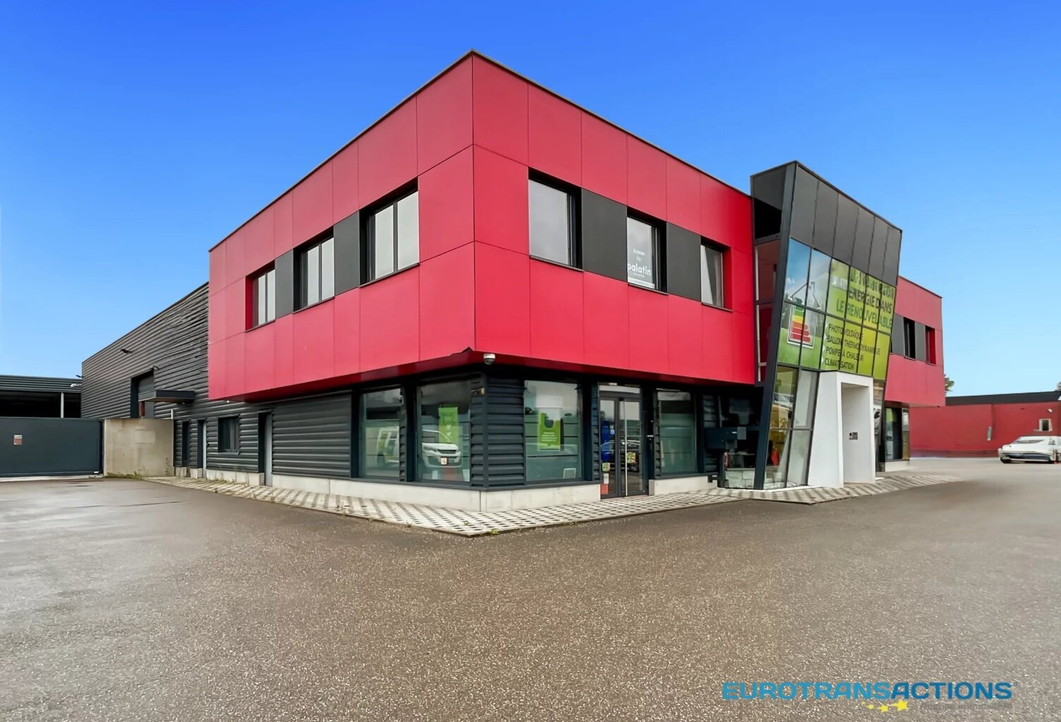 Local commercial — photo 1