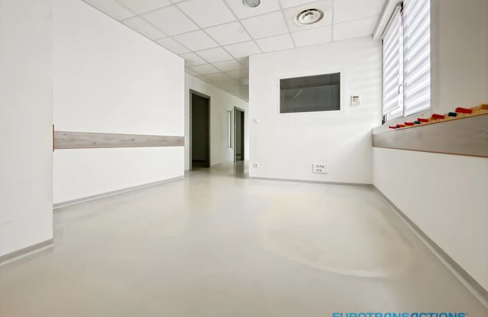 Local commercial — photo 3