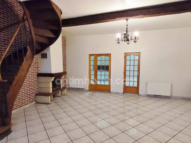 Maison de ville à vendre, 8 pièces à SAINT-QUENTIN (02) — photo du bien