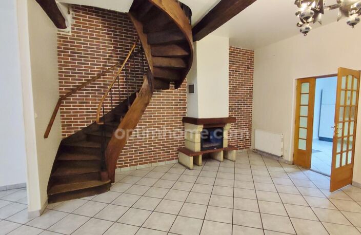 Maison de ville à vendre, 8 pièces à SAINT-QUENTIN (02) — photo 2