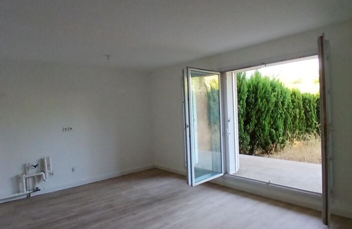 T5 E02660029L - Dans petite copropriété spacieux T5 de 98m² avec jardin de 93m² proche calanques — photo 5