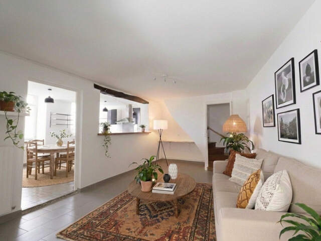 Dpt Yonne (89), à vendre  SAINT VINNEMER Maison rénovée 3 chambres + dépendances 60 m² – Potentiel extension >150 m² – Cœur de village, cour sans vis‑à‑vis — photo du bien