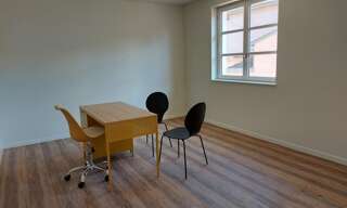 Bureau  22 m² à louer à Anse (69480)