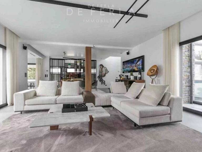 Villa d'architecte de 380 m² - 5 chambres - Piscine - Jardin — photo 1