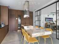 Villa d'architecte de 380 m² - 5 chambres - Piscine - Jardin — photo 4