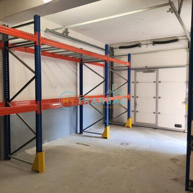 Local industriel  330000 €