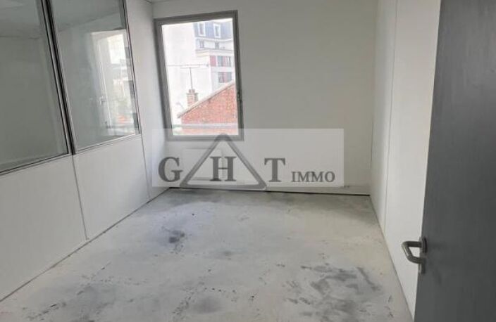 A LOUER 265M² DE BUREAUX A SAINT-OUEN SUR SEINE — photo 4