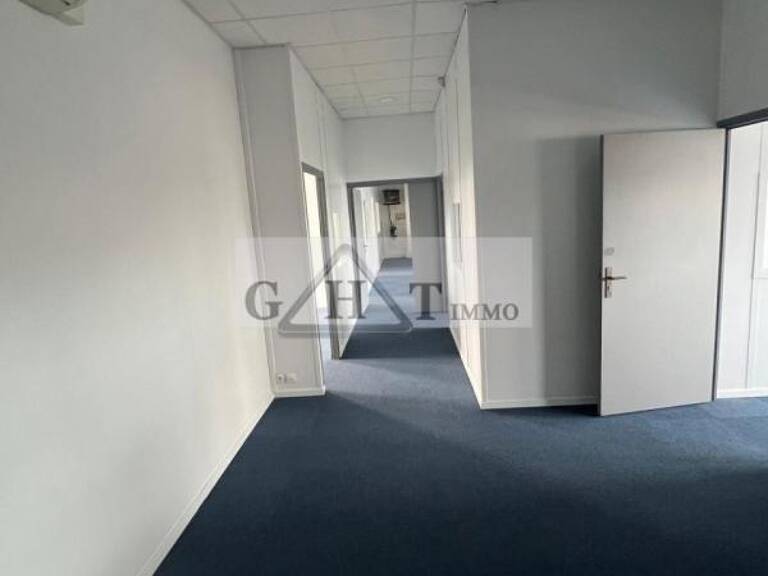 A LOUER 272M² DE BUREAUX A SAINT-OUEN SUR SEINE — photo 1
