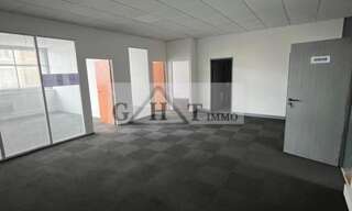 Bureau  112 m² à louer à Saint-Ouen-sur-Seine (93400)