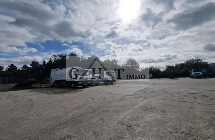 VENTE TERRAIN INDUSTRIEL — photo 2