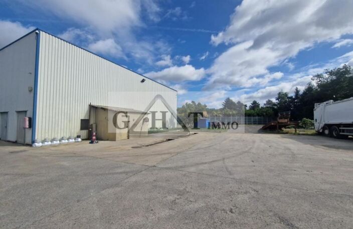 VENTE TERRAIN INDUSTRIEL — photo 3