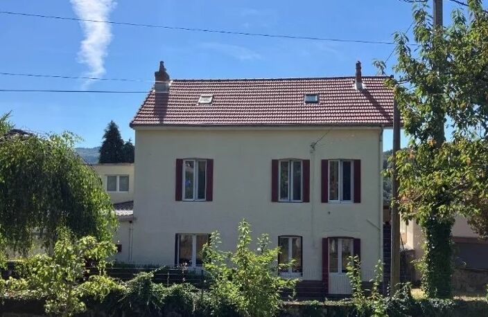 À vendre belle maison de village à Châteauneuf-les-Bains (63) — photo 2