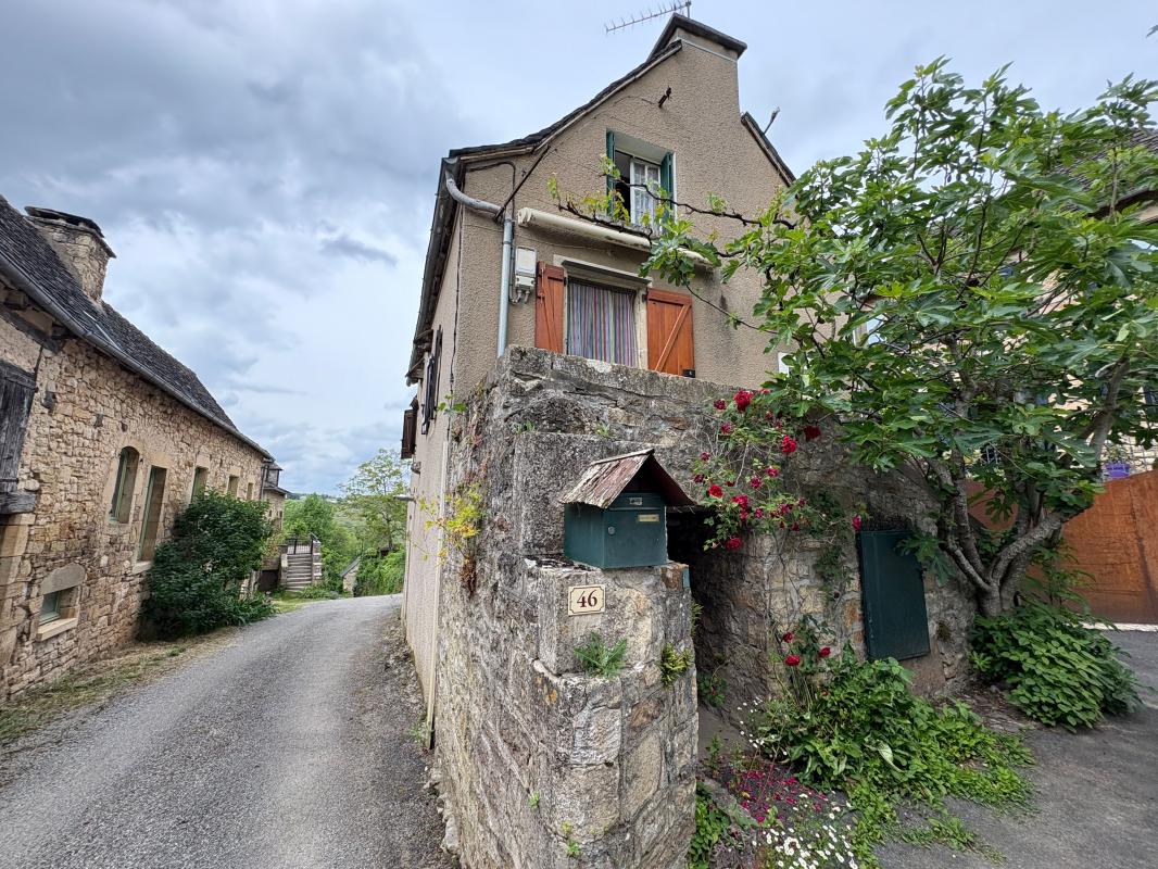 Villa / Maison  T4 à vendre Valady 12330