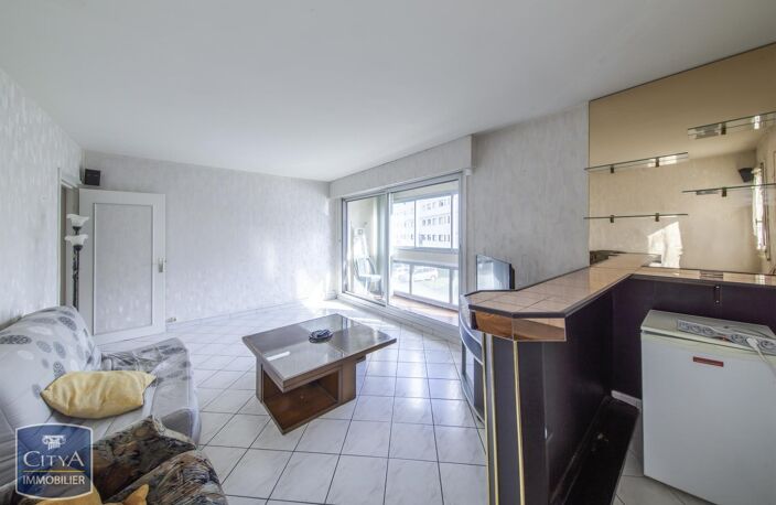 Vente appartement 4 pièces 83 m² Poitiers (86000) — photo 2