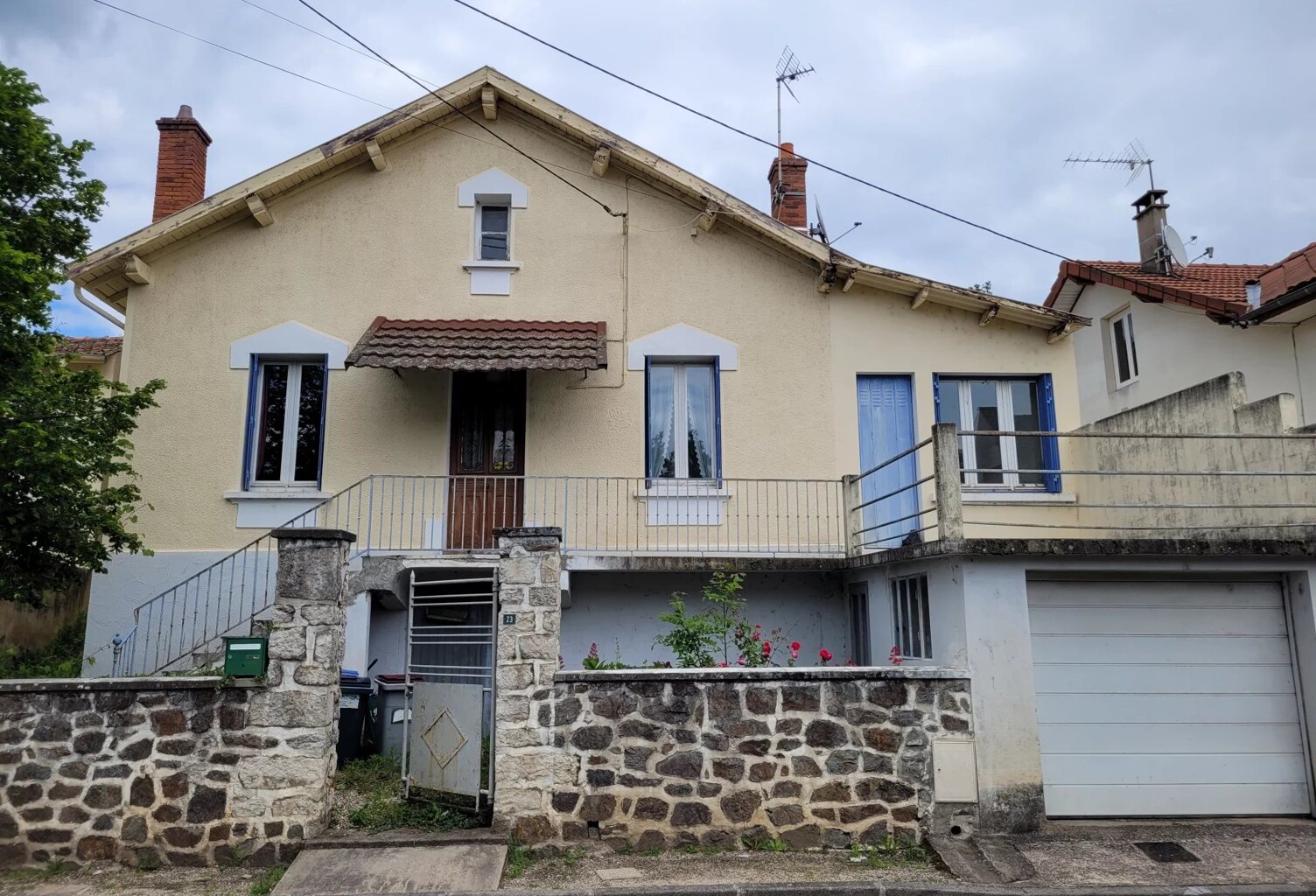 BELLE MAISON  EN PLAIN-PIED SUR REZ-DE-CHAUSSEE AVEC TERRAIN — photo 1